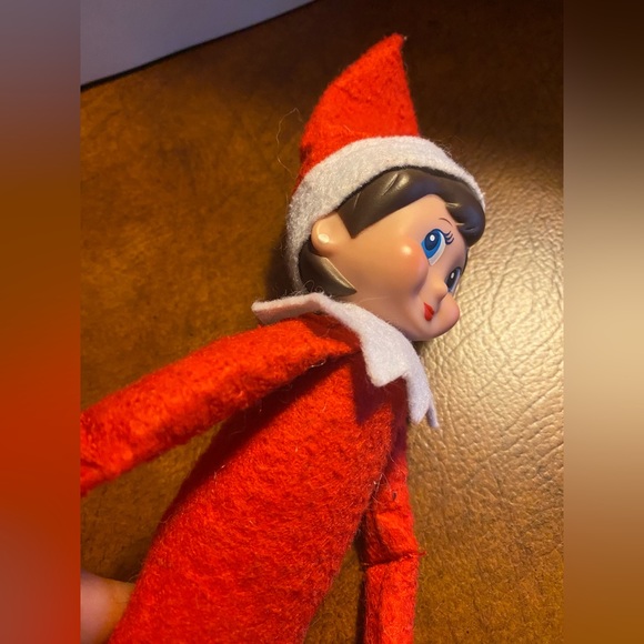 EUC in box Elf On The Shelf A Christmas Tradition storybook/Scout Elf-girl - Picture 11 of 15